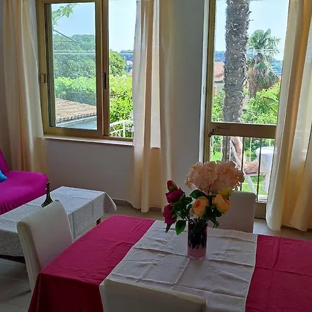 Appartement Charmantes Nur 700 Meter Zum Mit Terrasse Und Balkon *
