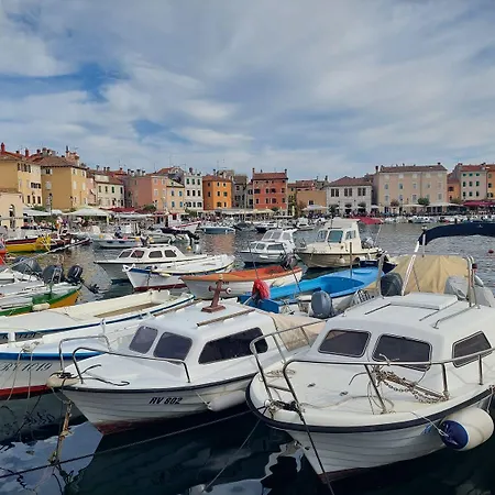Charmantes Nur 700 Meter Zum Mit Terrasse Und Balkon Διαμέρισμα
